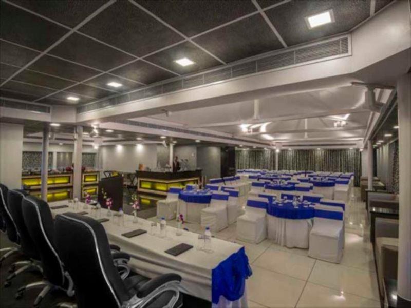 ג'איפור Hotel Park Regent מראה חיצוני תמונה
